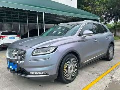 Lincoln Explorer 2.7T AWD Prestige - ფოტო 2