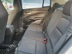 Chevrolet Cruze 325T Automatic Joyful Edition - ფოტო 14