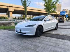 Tesla Model 3 2023 Rear-Wheel Drive - ფოტო 1