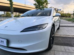 Tesla Model 3 2023 Rear-Wheel Drive - ფოტო 4