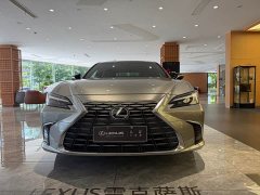Lexus ES 300h Premium Edition - ფოტო 2