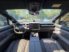 NIO ES8 2026 Six-Seat Executive Signature Edition - ფოტო 9