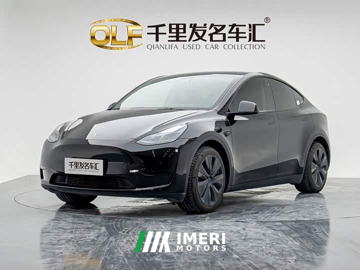 Tesla Model Y Facelift Rear-Wheel Drive