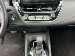 Toyota Corolla 2022 1.8L CVT Luxury - ფოტო 14