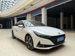 Hyundai Elantra 2022 1.5L CVT Luxury - ფოტო 3