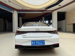 Hyundai Elantra 2022 1.5L CVT Luxury - ფოტო 5