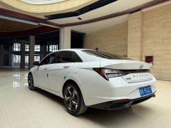 Hyundai Elantra 2022 1.5L CVT Luxury - ფოტო 6