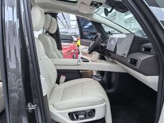 Li Auto Li Xiang MEGA 2024 Ultra - ფოტო 13