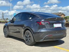 Tesla Model Y Rear-Wheel Drive - ფოტო 4