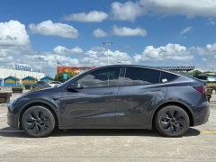 Tesla Model Y Rear-Wheel Drive - ფოტო 7