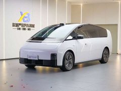 Li Auto Li Xiang MEGA Ultra - ფოტო 1