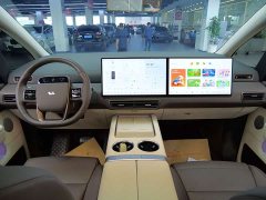 Li Auto Li Xiang MEGA Ultra - ფოტო 20