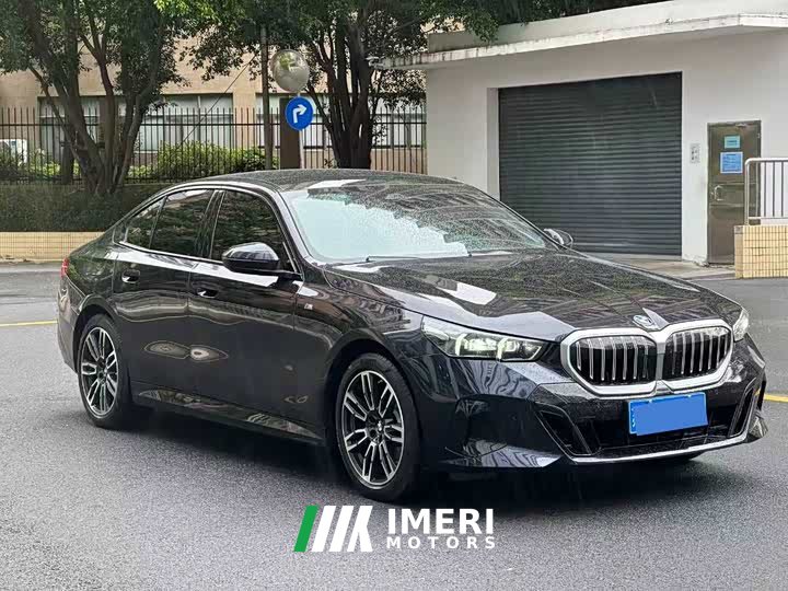 BMW 5 Series (Imported) 2024 525i M Sport Package - ავტომობილი ჩინეთიდან