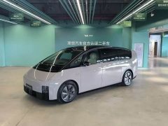 Li Auto Li Xiang MEGA Ultra - ფოტო 1