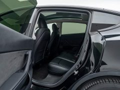 Tesla Model Y 2022 Rear-Wheel Drive - ფოტო 17