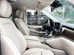 Mercedes-Benz V-Class 2022 V 260 L Long Wheelbase Luxury Edition - ფოტო 7