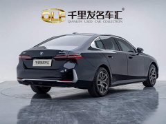 BMW 5 Series 530Li Premier Luxury Package - ფოტო 3