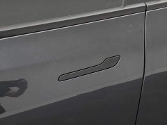 Tesla Model Y Rear-Wheel Drive - ფოტო 14