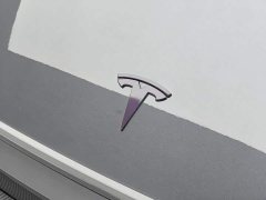 Tesla Model Y Rear-Wheel Drive - ფოტო 17