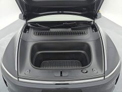 Tesla Model Y Rear-Wheel Drive - ფოტო 18