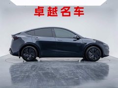 Tesla Model Y Rear-Wheel Drive - ფოტო 3