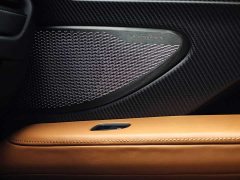 Aston Martin DB12 2025 4.0T V8 Coupe - ფოტო 17