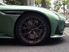 Aston Martin DB12 2025 4.0T V8 Coupe - ფოტო 7