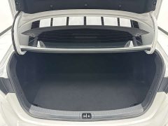 Toyota Corolla 2022 1.8L CVT Luxury - ფოტო 17