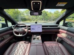 NIO ES8 2026 Six-Seat Executive Luxury Edition - ფოტო 10