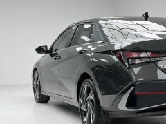 Hyundai Elantra 1.5L CVT GLX Elite - ფოტო 10