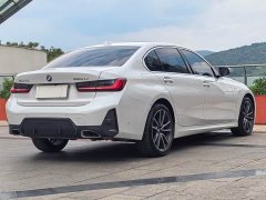 BMW 3 Series 325i M Sport Package - ფოტო 9