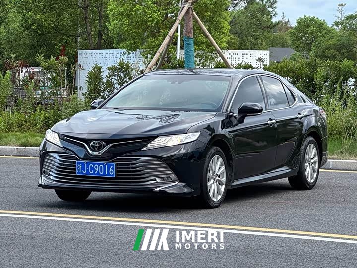 Toyota Camry 2.0G Luxury - ავტომობილი ჩინეთიდან