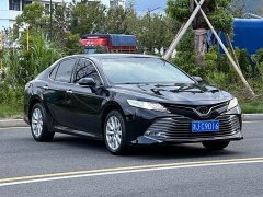 Toyota Camry 2.0G Luxury - ფოტო 3