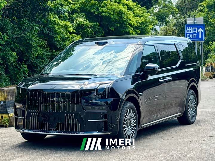 Zeekr 009 Six-Seat Executive AWD 108kWh