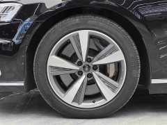 Audi A8 New Energy 2022 A8L 60 TFSIe quattro Heritage Edition - ფოტო 4