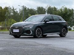 Audi A3 2023 Sportback 35 TFSI Fashion Sport - ფოტო 1