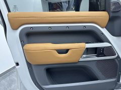 Land Rover Defender 2022 110 P400 Dark Special Edition - ფოტო 18