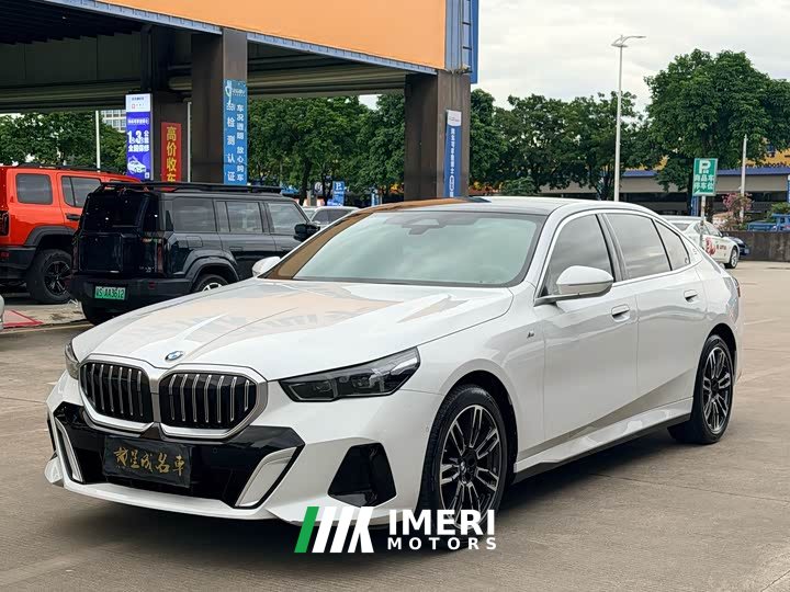 BMW 5 Series 2024 525Li M Sport Package - ავტომობილი ჩინეთიდან