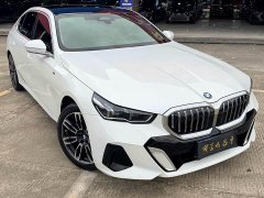 BMW 5 Series 2024 525Li M Sport Package - ფოტო 16