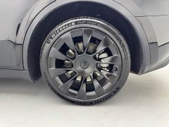 Tesla Model Y Long Range All-Wheel Drive 3D7 - ფოტო 10