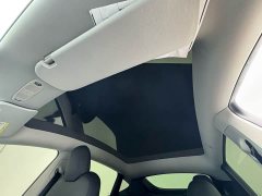 Tesla Model Y Long Range All-Wheel Drive 3D7 - ფოტო 11