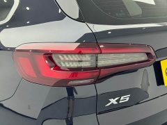 BMW X5 Facelift xDrive 40Li M Sport Package - ფოტო 13