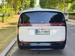 Li Auto MEGA Home Family Edition - ფოტო 13