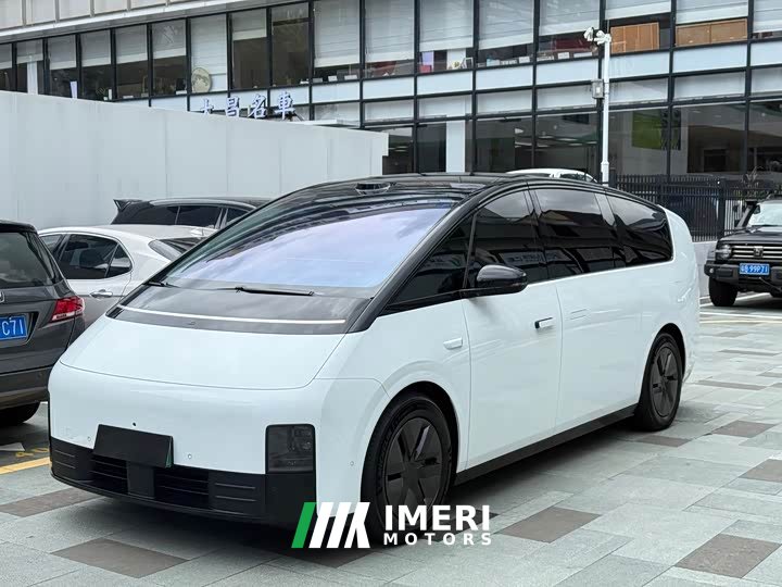 Li Auto MEGA Home Family Edition - ავტომობილი ჩინეთიდან