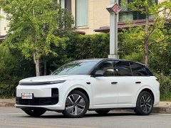 Li Auto L6 Pro - ფოტო 12