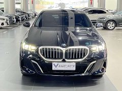 BMW 5 Series 530Li Premier M Sport Package - ფოტო 2