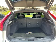 Cadillac XT4 28T FWD Luxury - ფოტო 8