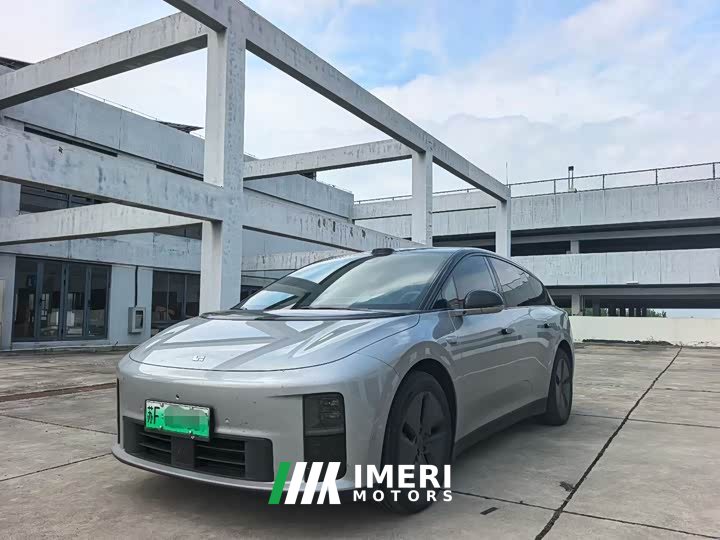 Li Auto i6 2025 Two-Wheel Drive Standard - ავტომობილი ჩინეთიდან