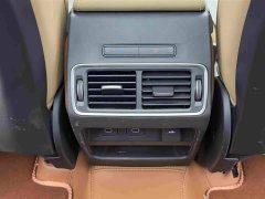 Land Rover Discovery Sport 2025 249PS Performance Tech Edition - ფოტო 14