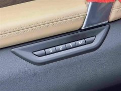 Land Rover Discovery Sport 2025 249PS Performance Tech Edition - ფოტო 17